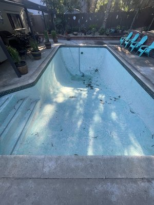 Tile-Plaster remodel/Autofill install - The homeowner was on the fence about remodeling but was glad that he did. He was very happy with the deco tile design.