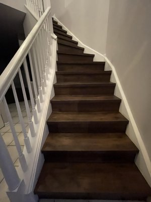 Second floor and steps 
Luxury vinyl plank 
Msi American brawly - With luxury vinyl becoming more and more popular customers are now switching their old carpets with 100% water proof scratch resistant vinyl planks. here’s a few pictures of a second floor and stairs completely covered with Msi American brawly planks this is a good option for rental properties or areas where you want to hide as much dirt as possible.