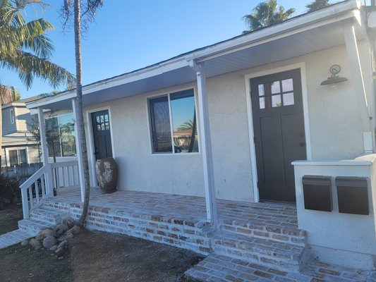 DARIO SUAREZ NEW STUCCO DOORS WINDOWS - REMOVE OLD DOORS WINDOWS SIDING &ALL STUCCO WE PLACE NEW DOORS WINDOWS INSULATION STUCCO AND BLOCKS AT FRONT DEC