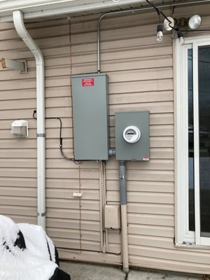 Electric Service Upgrade | 200 amp | Littleton 4/2023 - This is a start to finish overview of an electrical service upgrade from 125 amps to 200 amps. The Xcel meter was fed via underground line. The customer had extra siding pieces so we also repaired the siding as we completed the installation. Electric Service Upgrade | 200 amp | Littleton 4/2023 - This is a start to finish overview of an electrical service upgrade from 125 amps to 200 amps. The Xcel meter was fed via underground line. The customer had extra siding pieces so we also repaired the siding as we completed the installation.