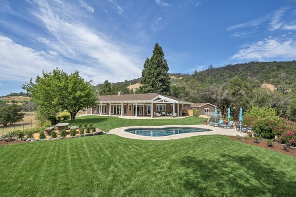 Custom Estate Rebuild - Santa Rosa, CA - This custom estate rebuild was proudly built by Harkey Construction, Inc. This home was completely lost in the 2017 Tubbs fire. The owner wanted to build it back to honor his late wife. As the pictures show, this home was rebuilt with very high-end quality craftsmanship and finishes. All of us at Harkey Construction, were so very happy to bring another victim of this devastating fire, home again. As the front door mat says, Welcome Home! Custom Estate Rebuild - Santa Rosa, CA - This custom estate rebuild was proudly built by Harkey Construction, Inc. This home was completely lost in the 2017 Tubbs fire. The owner wanted to build it back to honor his late wife. As the pictures show, this home was rebuilt with very high-end quality craftsmanship and finishes. All of us at Harkey Construction, were so very happy to bring another victim of this devastating fire, home again. As the front door mat says, Welcome Home!