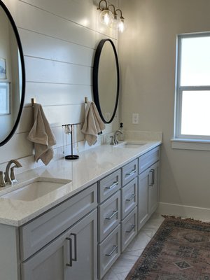 Transforming Utah Homes - Our job is to make every Utah home feel like you never want to leave! Being comfortable in your own home relies heavily on how clean your surroundings are. We know you have a busy schedule, and don't want you to sweep cleaning under the rug. 
We're here to help relieve your burden and ensure your home looks and feels like new.