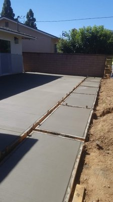 Patio and side walk ways - Back yard patio and side walk way !! Patio and side walk ways - Back yard patio and side walk way !!