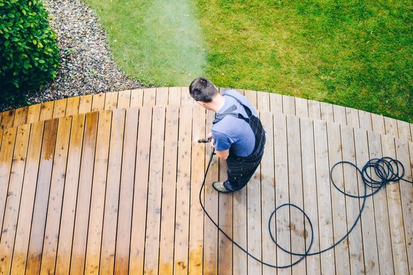 Pressure Washing - Pressure washing not only restores the appearance of your home or business, but it also protects it. Don’t allow algae, mold, and mildew to depreciate your property; instead, pressure wash it. Maintain the beauty and cleanliness of your property while increasing its curb appeal. Rainier Windows Cleaning, situated in Marin County and serves all of the San Francisco Area.
Dirt, mold, mildew, cobwebs, and other stains can detract from the appeal of your home, driveway, or patio. At Rainier Windows Cleaning, our skilled cleaners can remove these ugly stains with our Pressure Washing Services. Our extensively trained specialists will use low-pressure nozzles effectively, without hurting fragile surfaces like stucco and painted facades. Pressure Washing - Pressure washing not only restores the appearance of your home or business, but it also protects it. Don’t allow algae, mold, and mildew to depreciate your property; instead, pressure wash it. Maintain the beauty and cleanliness of your property while increasing its curb appeal. Rainier Windows Cleaning, situated in Marin County and serves all of the San Francisco Area.
Dirt, mold, mildew, cobwebs, and other stains can detract from the appeal of your home, driveway, or patio. At Rainier Windows Cleaning, our skilled cleaners can remove these ugly stains with our Pressure Washing Services. Our extensively trained specialists will use low-pressure nozzles effectively, without hurting fragile surfaces like stucco and painted facades.