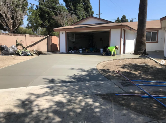 Driveway Paving - Call us today for your Driveway Paving Needs! Free Estimates Available! Driveway Paving - Call us today for your Driveway Paving Needs! Free Estimates Available!