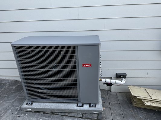 Bryant AC side discharge - Our client was wanted a AC but was tight on space, so we installed them a Bryant side discharge AC a very slim and maximize space. They are very happy with the results.
Call Now (253) 287-5787 Bryant AC side discharge - Our client was wanted a AC but was tight on space, so we installed them a Bryant side discharge AC a very slim and maximize space. They are very happy with the results.
Call Now (253) 287-5787