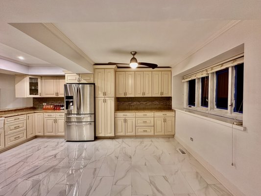 Kitchen Painting – One-Day Turnaround - We offer fast, high-quality kitchen painting and remodeling services throughout Chicago and suburbs — perfect for homeowners who want quick results with a clean, professional finish.

This kitchen was fully painted and refreshed in just one day. From surface preparation to final coat, we used premium materials, ensured proper masking and protection, and delivered a spotless, modern look. The client was thrilled with how much brighter and cleaner the space looked — without disruption or mess.

Why choose Handy Hero?

• $1,000,000 liability insurance
• 7 years of hands-on engineering experience
• 365-day workmanship guarantee
• Free estimates

We specialize in fast upgrades with a high-end feel. We don’t just paint — we transform kitchens in a single visit. Whether you’re getting ready to sell, rent, or just want to refresh your space, we deliver reliable results fast.

We serve all of Chicago and surrounding suburbs, including but not limited to:
• Chicago neighborhoods: Lincoln Park, Lakeview, Wicker Park, Bucktown, Gold Coast, Streeterville, River North, South Loop, West Loop, Andersonville, Edgewater, Ukrainian Village
• North Shore Suburbs: Evanston, Wilmette, Winnetka, Glencoe, Highland Park, Lake Forest, Glenview, Northbrook, Deerfield, Kenilworth, Northfield
• Western Suburbs: Oak Park, River Forest, Elmhurst, Hinsdale, Clarendon Hills, Burr Ridge, Western Springs, Downers Grove, Oak Brook, La Grange
• Northwest Suburbs: Park Ridge, Arlington Heights, Mount Prospect, Palatine, Des Plaines, Wheeling
• Southwest Suburbs: Orland Park, Palos Heights, Tinley Park

Contact us for a quote today — fast, reliable, and fully insured painting pros.