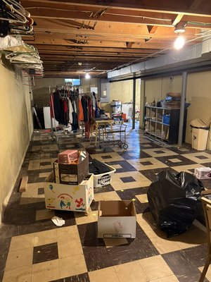 Estate ClearOut - We cleared out unwanted furniture, debris, and household items, leaving the space clean, organized, and ready for its next chapter. Fast, efficient, and hassle-free from start to finish.
