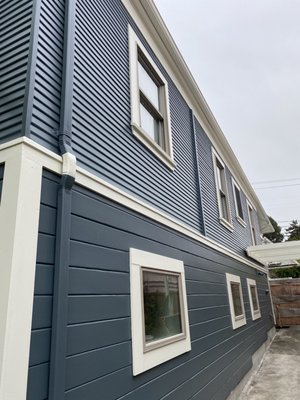 Exterior Painting/Stair rebuild - This beautiful Oakland gem needed several dry rot repairs including the entire front steps rebuilt. After a full prime and two finish coats the wood siding is looking better than ever!