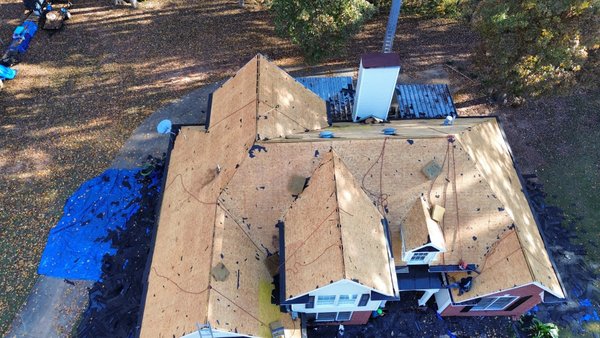 Dallas Ga Roof Makeover - Fully paid insurance claim in Dallas, Georgia due to storm damage. Customer loved their brand new roof! Went with a beautiful IKO dual black shingle
Dallas Ga Dallas Ga Roof Makeover - Fully paid insurance claim in Dallas, Georgia due to storm damage. Customer loved their brand new roof! Went with a beautiful IKO dual black shingle
Dallas Ga