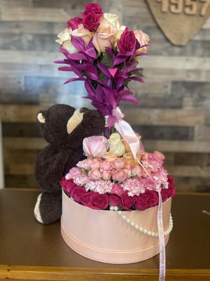 Flower arrangement - Floral arrangements, wedding , anniversary, birthday, Easter, funeral, valentines, Mother’s Day . Flower arrangement - Floral arrangements, wedding , anniversary, birthday, Easter, funeral, valentines, Mother’s Day .