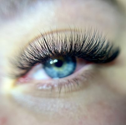 Lash Extensions - In Lush Aesthetics’ lash extensions portfolio, you will discover a world of beauty and elegance. Each set of lash extensions is meticulously crafted to enhance your natural beauty and bring out your unique features. Whether you prefer a subtle, natural look or a bold, dramatic style, Lush Aesthetics can customize a lash set to suite everyone. Our skilled artist is dedicated to creating stunning lash extensions that will leave you feeling confident and beautiful. Explore our portfolio and experience the magic of lash extensions at Lush Aesthetics.
