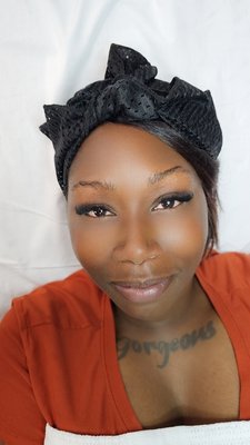 Eyelash extensions - An expert in lash extensions for over 5 years, these extensions last from 4 to 8 weeks with possibility of touch up every 2 to 3 weeks . Book your appointment today!