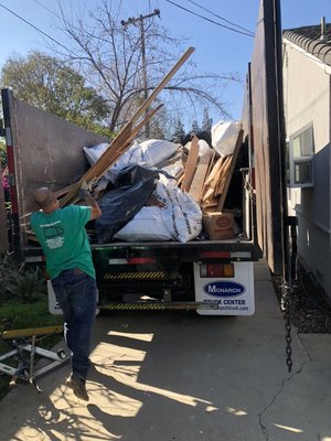 Junk removal hauling - This removal was on a move out house completely full house of trash it took us adult day have this unit nice and ready for the owner sell it or rent it again thank you very much for the job.