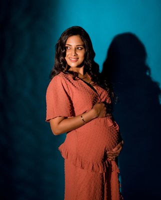 Studio Maternity photoshoot. Capture your beautiful pregancy - We can help you to capture the best moments of your life. Classic portraits in the photo studio are a great idea for that: You can do solo portraits or you can do it together with your partner too.
Also, we are always open to ideas - we can create something unique and interesting.
Also, it's possible to combine outside/and in-studio photoshoot.
Studio rental time is included in the price.
Make up and hairstyle is available for an additional cost. Studio Maternity photoshoot. Capture your beautiful pregancy - We can help you to capture the best moments of your life. Classic portraits in the photo studio are a great idea for that: You can do solo portraits or you can do it together with your partner too.
Also, we are always open to ideas - we can create something unique and interesting.
Also, it's possible to combine outside/and in-studio photoshoot.
Studio rental time is included in the price.
Make up and hairstyle is available for an additional cost.
