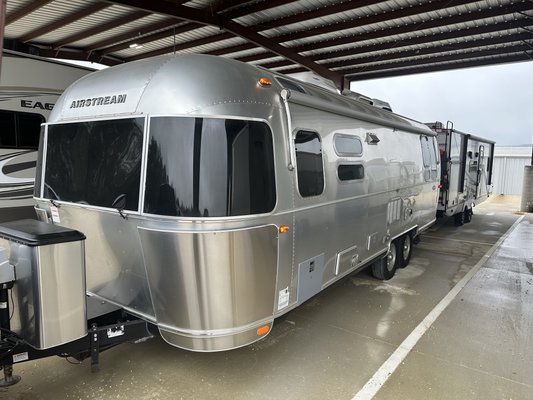 Airstream upper side sheet replacement . - We offer anything RV service related , if your having a failure we can diagnose and repair it . If you have body damage and or an insurance estimate we will work with your insurance company . This is an upper side sheet replacement on an Airstream Safari . Airstream upper side sheet replacement . - We offer anything RV service related , if your having a failure we can diagnose and repair it . If you have body damage and or an insurance estimate we will work with your insurance company . This is an upper side sheet replacement on an Airstream Safari .