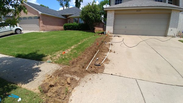 Lawn sprinkler Installation in Fort Worth - Installation of a lawn sprinkler system in Fort Worth. This, along with every lawn sprinkler system we install, was inspected by the city an Lawn sprinkler Installation in Fort Worth - Installation of a lawn sprinkler system in Fort Worth. This, along with every lawn sprinkler system we install, was inspected by the city an