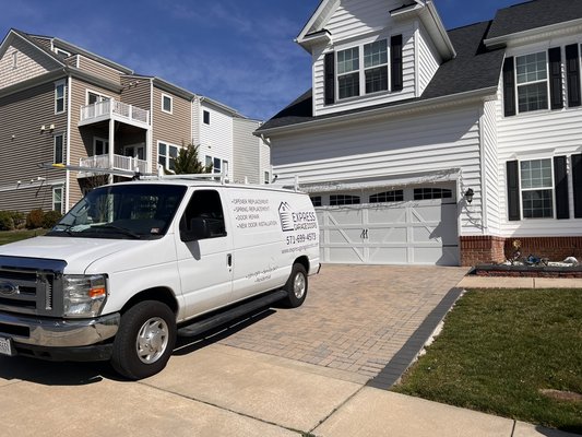 Expressgaragedoors - Calls for any services
