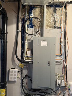 Hot tub installation - Hot take b installation. Hot tub installation - Hot take b installation.