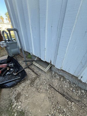 Gas Line Repair - This home had its gas service shut down after a leak was detected at the exterior meter. Our team performed a full Gas Test & Tag, removing all shutoff valves, capping every gas appurtenance, and pressure-testing the entire system to locate the failure.
Once the leak was identified, we replaced approximately 10 feet of 3/4” gas line under the house and reconnected the new piping to the existing main. After the repair, we pressurized and tested the system again to ensure it was completely sealed and safe before the gas company restored service.
Another clean, safe, code-compliant repair by Hip’s Plumbing. Gas Line Repair - This home had its gas service shut down after a leak was detected at the exterior meter. Our team performed a full Gas Test & Tag, removing all shutoff valves, capping every gas appurtenance, and pressure-testing the entire system to locate the failure.
Once the leak was identified, we replaced approximately 10 feet of 3/4” gas line under the house and reconnected the new piping to the existing main. After the repair, we pressurized and tested the system again to ensure it was completely sealed and safe before the gas company restored service.
Another clean, safe, code-compliant repair by Hip’s Plumbing.