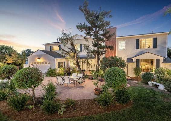 6421 Orion Ave - $1,800,000 - We were thrilled to help our clients find this beautiful, gated home in the Valley!
Sold for $1,800,000 6421 Orion Ave - $1,800,000 - We were thrilled to help our clients find this beautiful, gated home in the Valley!
Sold for $1,800,000