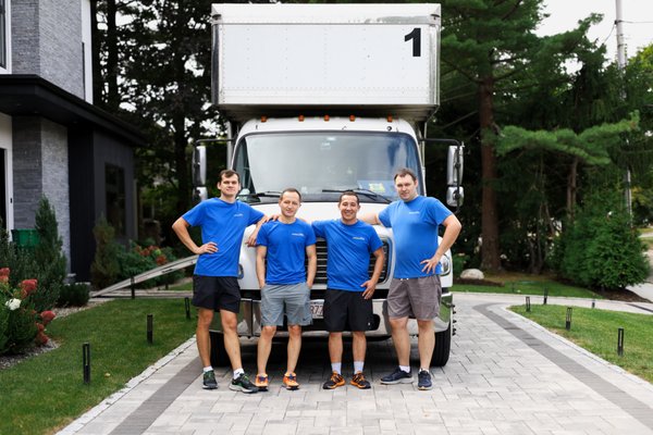 Moving an 8,000 sqft. home in Newton, MA - Moving an 8,000 sq. ft. home in Newton, MA, with full-service packing and care. The team packed everything, from fragile kitchen items to large living room furniture, and wrapped all furniture in protective blankets. Extra care was taken with the grand piano, making sure it was safely wrapped and moved. Every detail was handled smoothly, ensuring the client’s belongings arrived safely and on time. Moving an 8,000 sqft. home in Newton, MA - Moving an 8,000 sq. ft. home in Newton, MA, with full-service packing and care. The team packed everything, from fragile kitchen items to large living room furniture, and wrapped all furniture in protective blankets. Extra care was taken with the grand piano, making sure it was safely wrapped and moved. Every detail was handled smoothly, ensuring the client’s belongings arrived safely and on time.