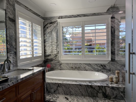 A Bathroom with granite slabs - Beautiful granite slabs for entire bathroom A Bathroom with granite slabs - Beautiful granite slabs for entire bathroom