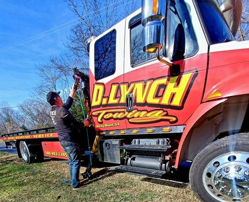 Towing Fleet - Any time, anywhere, with all your hauling needs!