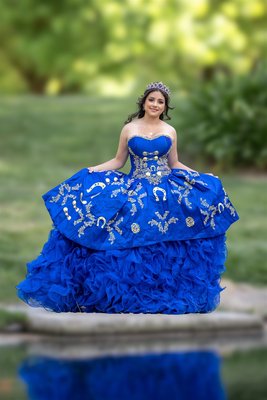 Quinceañera shoot with beautiful Sophia - We had an amazing time with beautiful Sophia and her family
last weekend.
It is always nice to have horses around when we shoot 🥰 Quinceañera shoot with beautiful Sophia - We had an amazing time with beautiful Sophia and her family
last weekend.
It is always nice to have horses around when we shoot 🥰