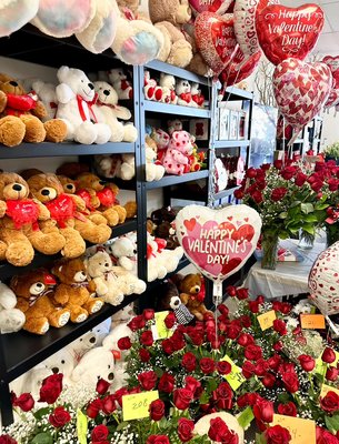 Valentine’s Day Arrangements! Shop Online or Call Us Today! - We offer a wide range of floral arrangements on our website! We also offer custom options and add ons. Contact us today to learn more! Valentine’s Day Arrangements! Shop Online or Call Us Today! - We offer a wide range of floral arrangements on our website! We also offer custom options and add ons. Contact us today to learn more!