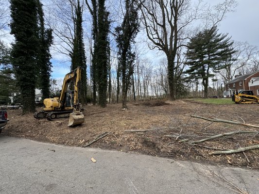 Land Leveling and grading - This 2 Acre house needed to level the entire surrounding of the property around the house. Land Leveling and grading - This 2 Acre house needed to level the entire surrounding of the property around the house.
