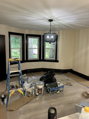 Interior Painting Project, Wall & Trim Painting, ceiling paint in basement - Interior Painting Project including rooms
Sunroom, Dining room, Living room, Kitchen, Basement & Bathroom areas.
Trim and wall painting in selected rooms, ceiling painting in basement.
Door Painting in selected rooms.
Cabinet Painting in bathroom.
Painting in staircases areas in living room and basement.
From grey walls with white trim to white walls with black trim.
Using shades of black, white, and gold across rooms Interior Painting Project, Wall & Trim Painting, ceiling paint in basement - Interior Painting Project including rooms
Sunroom, Dining room, Living room, Kitchen, Basement & Bathroom areas.
Trim and wall painting in selected rooms, ceiling painting in basement.
Door Painting in selected rooms.
Cabinet Painting in bathroom.
Painting in staircases areas in living room and basement.
From grey walls with white trim to white walls with black trim.
Using shades of black, white, and gold across rooms