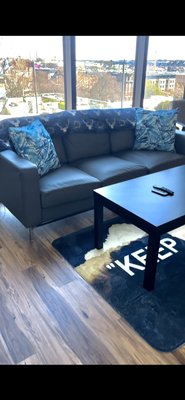 College student apartment clean up - We got a call from a parent that wanted to help her kid out. He’s in college and plays baseball so barely has time to clean.!