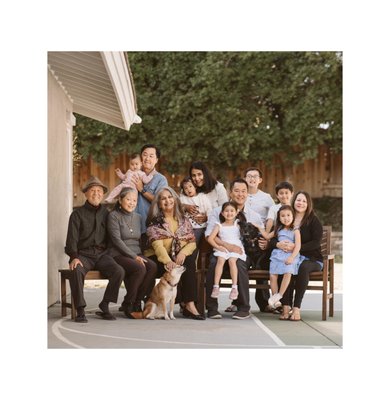 BIG Family Session - Photographing large families is my passion. But in order to shoot quickly and not forget anything important, I use my author's structural approach to shooting each of the frames.
Moreover, each frame already at the shooting stage has its place in the future photo album. See example. BIG Family Session - Photographing large families is my passion. But in order to shoot quickly and not forget anything important, I use my author's structural approach to shooting each of the frames.
Moreover, each frame already at the shooting stage has its place in the future photo album. See example.
