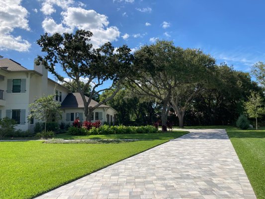 Lawn Services - We offer lawn services/maintenance and guarantee your satisfaction!