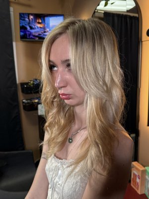 Blonde Color Correction & Dimensional Highlights - Full blonde transformation using dimensional highlights and custom toning to achieve a soft, blended result while maintaining hair health and shine.