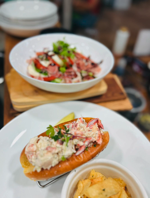 Lobster Roll - Only amazing people eat salad and sandwiches Lobster Roll - Only amazing people eat salad and sandwiches