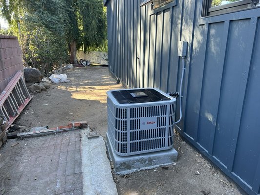 New construction, split heat pump and ductwork installation. - Installation of a new split heat pump and ductwork to serve an addition made to a home New construction, split heat pump and ductwork installation. - Installation of a new split heat pump and ductwork to serve an addition made to a home
