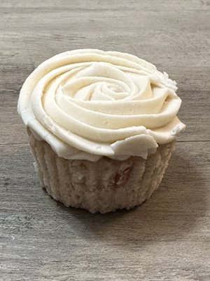 cupcakes - these cupcakes are so moist delicious. perfectly made to perfection. cupcakes - these cupcakes are so moist delicious. perfectly made to perfection.
