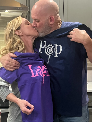 Grandparent T-shirts - These "lolli" and "pop" shirts came out so cute!  These brand new grandparents are rocking super unique grand parent shirts after Christmas one year.