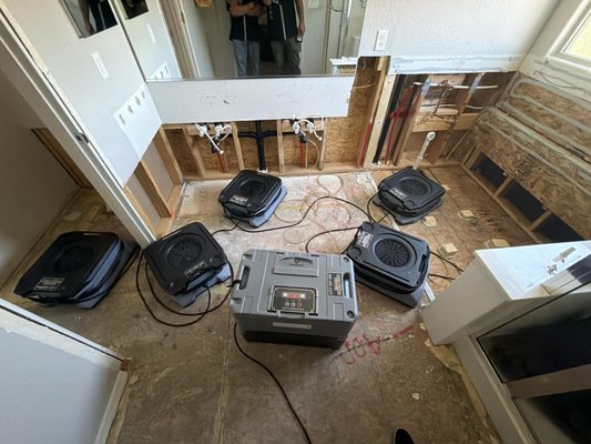Bathroom Flood Cleanup - This upstairs bathroom had a leak and needed the damaged materials removed and dried.
