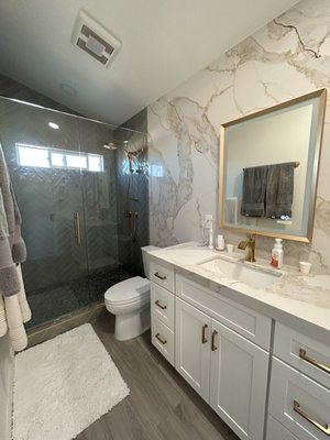 3 bathrooms remodel in Rancho Penasquitos - Thrilled to announce, we've completed a beautiful remodel of three bathrooms! We're so proud of the transformation and can't wait for our clients to enjoy their stunning new spaces. 3 bathrooms remodel in Rancho Penasquitos - Thrilled to announce, we've completed a beautiful remodel of three bathrooms! We're so proud of the transformation and can't wait for our clients to enjoy their stunning new spaces.