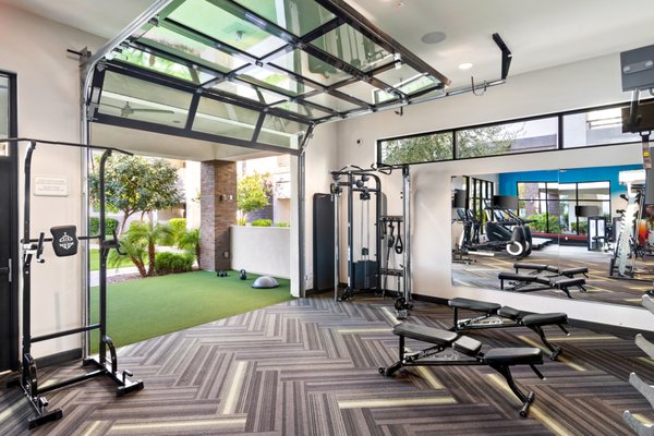 Community Amenities - Our abundance of cutting edge amenities will remind you what blissful living can truly feel like. Acero Cooley Station comes equipped with a playground, a dog park, a state of the art fitness center, and a community pool, to name a few.