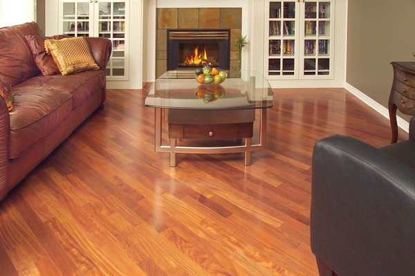 Hardwood Floor Installation - At Buono's Flooring in Staten Island, NY, we offer our customers the best in wood and laminate flooring installation services. This is a big statement to make, but it is true. Since 1979, we have been offering top-quality, affordable flooring installation services to those in the Staten Island, Manhattan, and Brooklyn areas of New York. We can provide this same level of quality installation to you as well. Here are just a few reasons so many people come to Buono's Flooring when they need exceptional installation services.