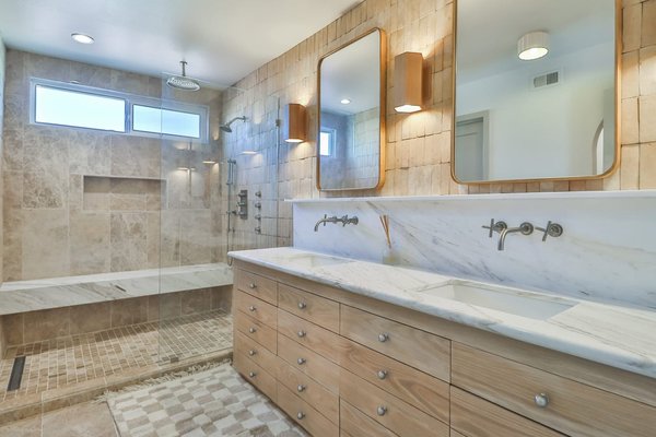 Contemporary bathroom - Contemporary bathroom Contemporary bathroom - Contemporary bathroom