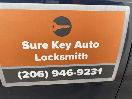 Auto Locksmith - Vehicle lockout, lost key/fob, spare key/fob programming. 24 hours. Auto Locksmith - Vehicle lockout, lost key/fob, spare key/fob programming. 24 hours.