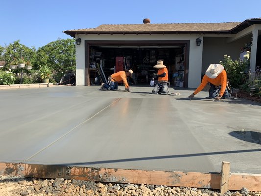 New residential concrete driveway San Pedro Ca - Complete removal and replacement of a residential driveway in San Pedro Ca