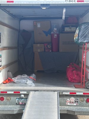 Full Service Move - This job was a full service move in Manhattan,Ks. It took about 3 hours to complete this job. Full Service Move - This job was a full service move in Manhattan,Ks. It took about 3 hours to complete this job.