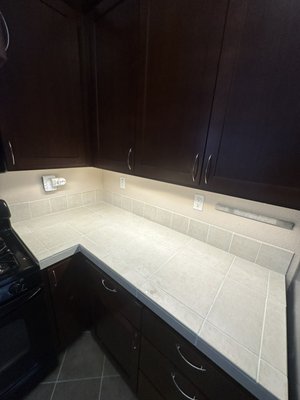 replacing tiles in the kitchen - replacing tiles in the kitchen