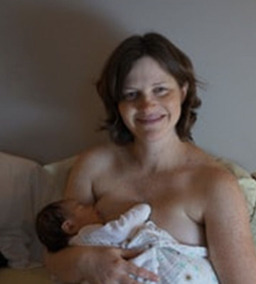 Bonding & Feeding - Bonding, I believe, is a process that occurs throughout the pregnancy… bonding occurs with you and your baby, your partner, and your baby’s siblings.
After you and your baby are tucked into your clean, fresh bed, I like to leave you and your partner alone with your baby. You have time to bond with your baby… touching, smelling, kissing, and just watching are so important for laying down the foundation for a healthy and well-adjusted family.
How babies bond:
Through touching skin-to-skin
Eye-to-eye contact
Smelling
Following things with their eyes
By imitating facial expressions
Cooing, the human voice
Your newborn is immediately put to your breast after birth. Usually breastfeeding goes smoothly, but if your or your baby should need more time to learn how to breastfeed, I will be there with the information that you need. I make that time for you. Through my years of helping women to nurse and nursing my own child, I am able to help you if you are having difficulty nursing your baby. If you are going to be bottle feeding, you can still bond with your baby and I can assist you with techniques to achieve a healthy outcome for you and your baby.
I have attended many breastfeeding conferences and am a member of the Sonoma County Breastfeeding Coalition. Bonding & Feeding - Bonding, I believe, is a process that occurs throughout the pregnancy… bonding occurs with you and your baby, your partner, and your baby’s siblings.
After you and your baby are tucked into your clean, fresh bed, I like to leave you and your partner alone with your baby. You have time to bond with your baby… touching, smelling, kissing, and just watching are so important for laying down the foundation for a healthy and well-adjusted family.
How babies bond:
Through touching skin-to-skin
Eye-to-eye contact
Smelling
Following things with their eyes
By imitating facial expressions
Cooing, the human voice
Your newborn is immediately put to your breast after birth. Usually breastfeeding goes smoothly, but if your or your baby should need more time to learn how to breastfeed, I will be there with the information that you need. I make that time for you. Through my years of helping women to nurse and nursing my own child, I am able to help you if you are having difficulty nursing your baby. If you are going to be bottle feeding, you can still bond with your baby and I can assist you with techniques to achieve a healthy outcome for you and your baby.
I have attended many breastfeeding conferences and am a member of the Sonoma County Breastfeeding Coalition.